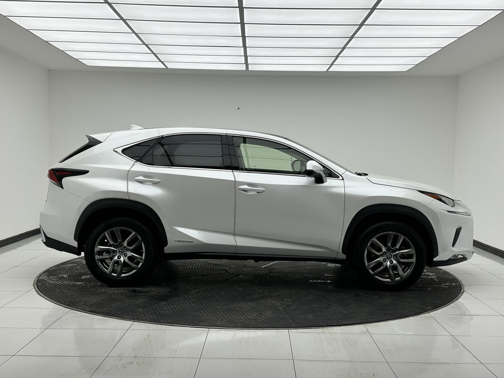 Lexus NX 2.5 300h GPF SUV 5dr Petrol Hybrid E-CVT 4WD Euro 6 (s/s) (197 ps)
