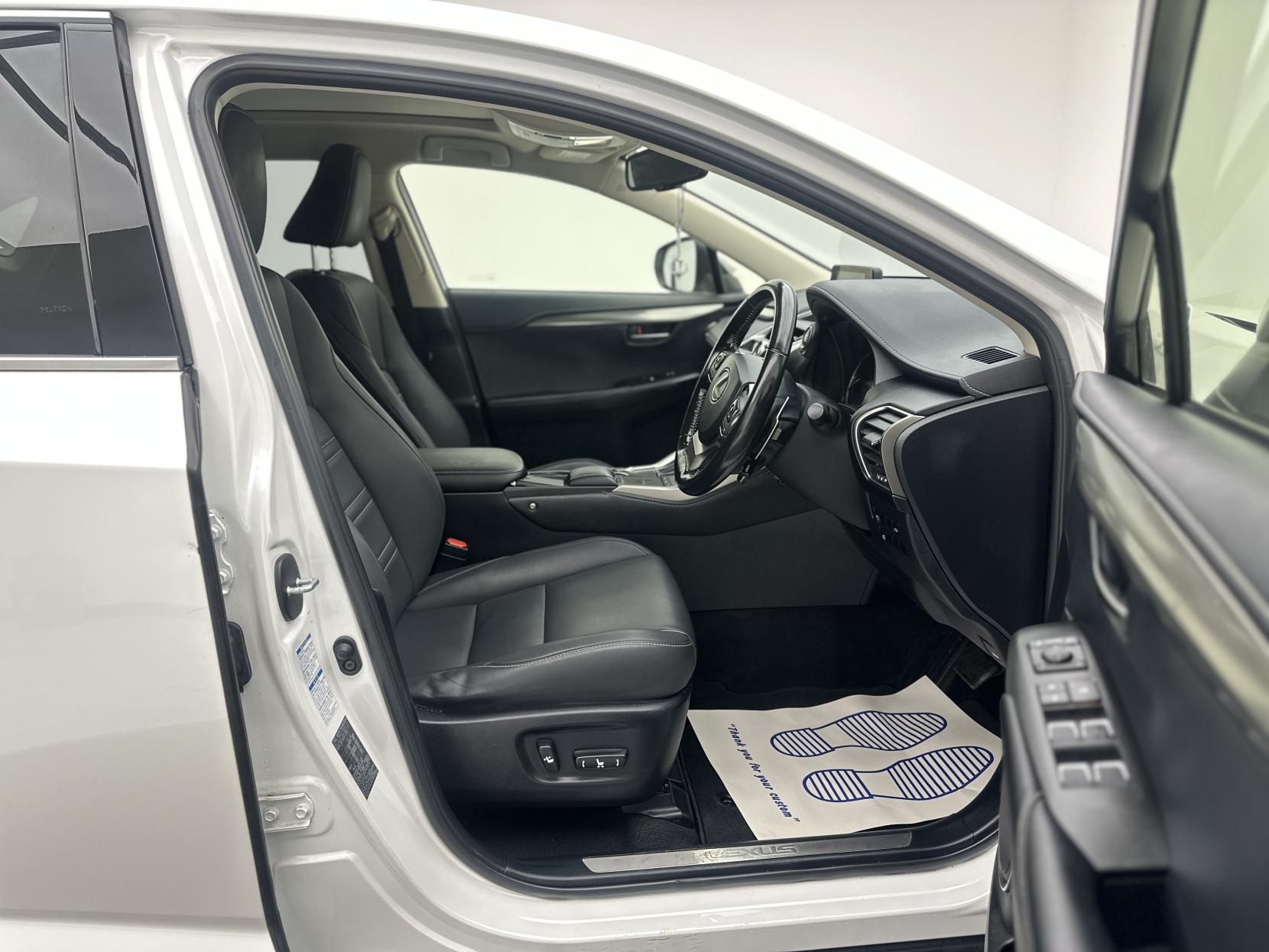 Lexus NX 2.5 300h GPF SUV 5dr Petrol Hybrid E-CVT 4WD Euro 6 (s/s) (197 ps)