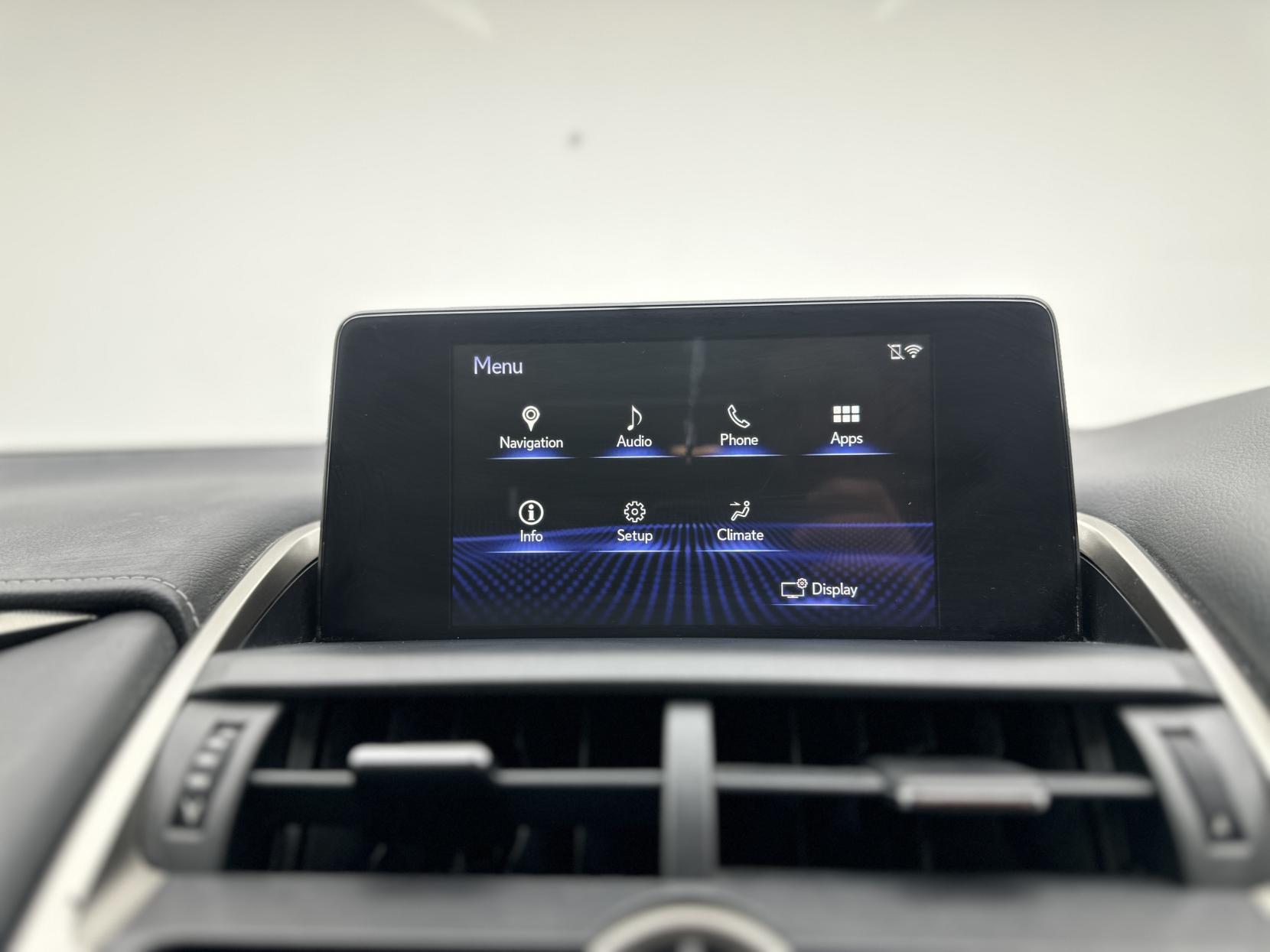 Lexus NX 2.5 300h GPF SUV 5dr Petrol Hybrid E-CVT 4WD Euro 6 (s/s) (197 ps)