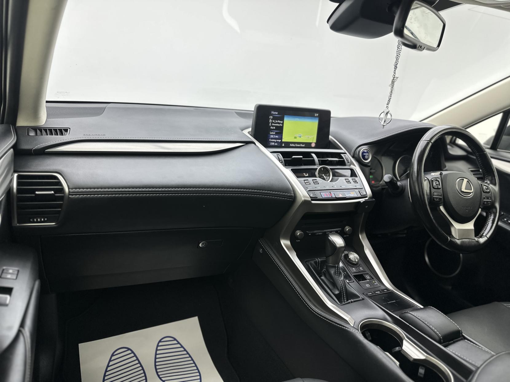 Lexus NX 2.5 300h GPF SUV 5dr Petrol Hybrid E-CVT 4WD Euro 6 (s/s) (197 ps)