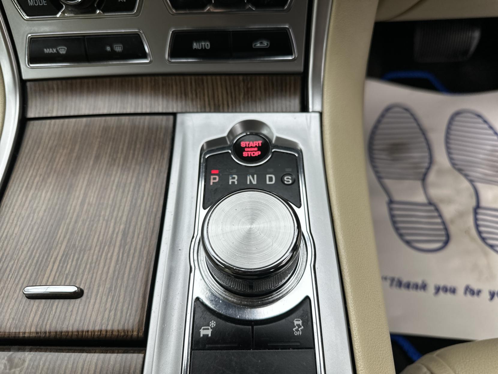 Jaguar XF 2.2d Luxury Saloon 4dr Diesel Auto Euro 5 (s/s) (163 ps)