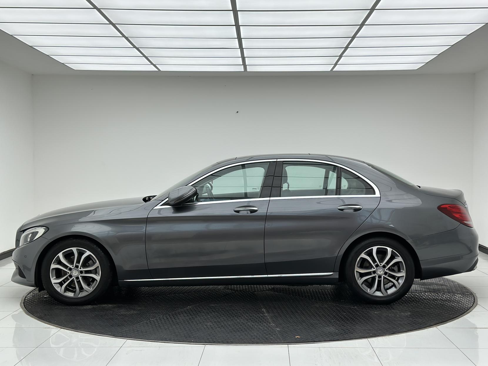 Mercedes-Benz C Class 2.1 C220d Sport (Premium Plus) Saloon 4dr Diesel G-Tronic+ Euro 6 (s/s) (170 ps)