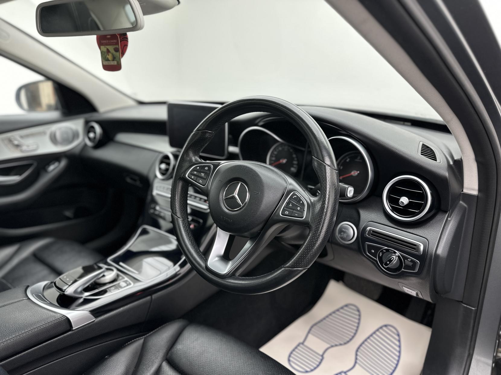 Mercedes-Benz C Class 2.1 C220d Sport (Premium Plus) Saloon 4dr Diesel G-Tronic+ Euro 6 (s/s) (170 ps)