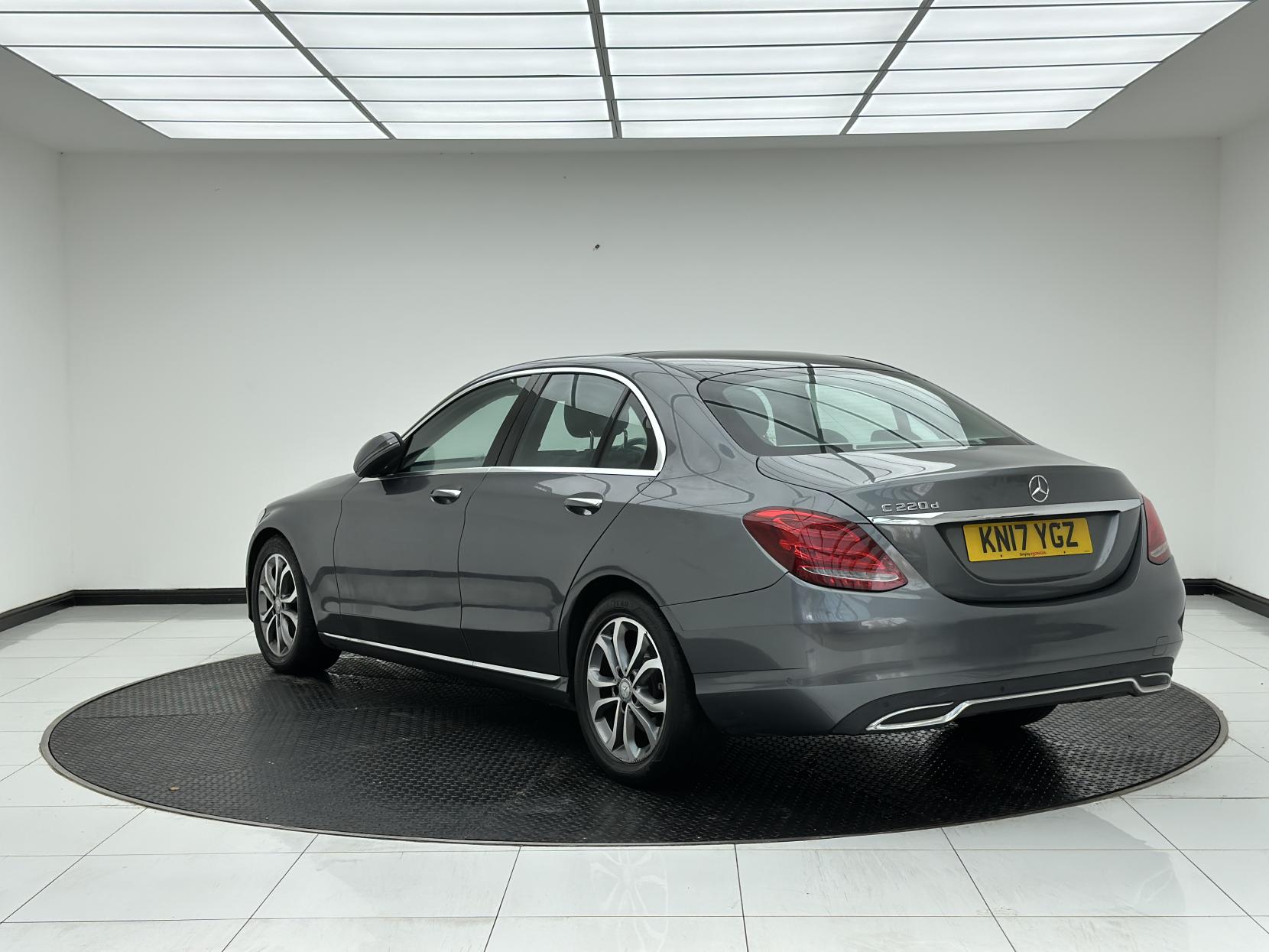 Mercedes-Benz C Class 2.1 C220d Sport (Premium Plus) Saloon 4dr Diesel G-Tronic+ Euro 6 (s/s) (170 ps)