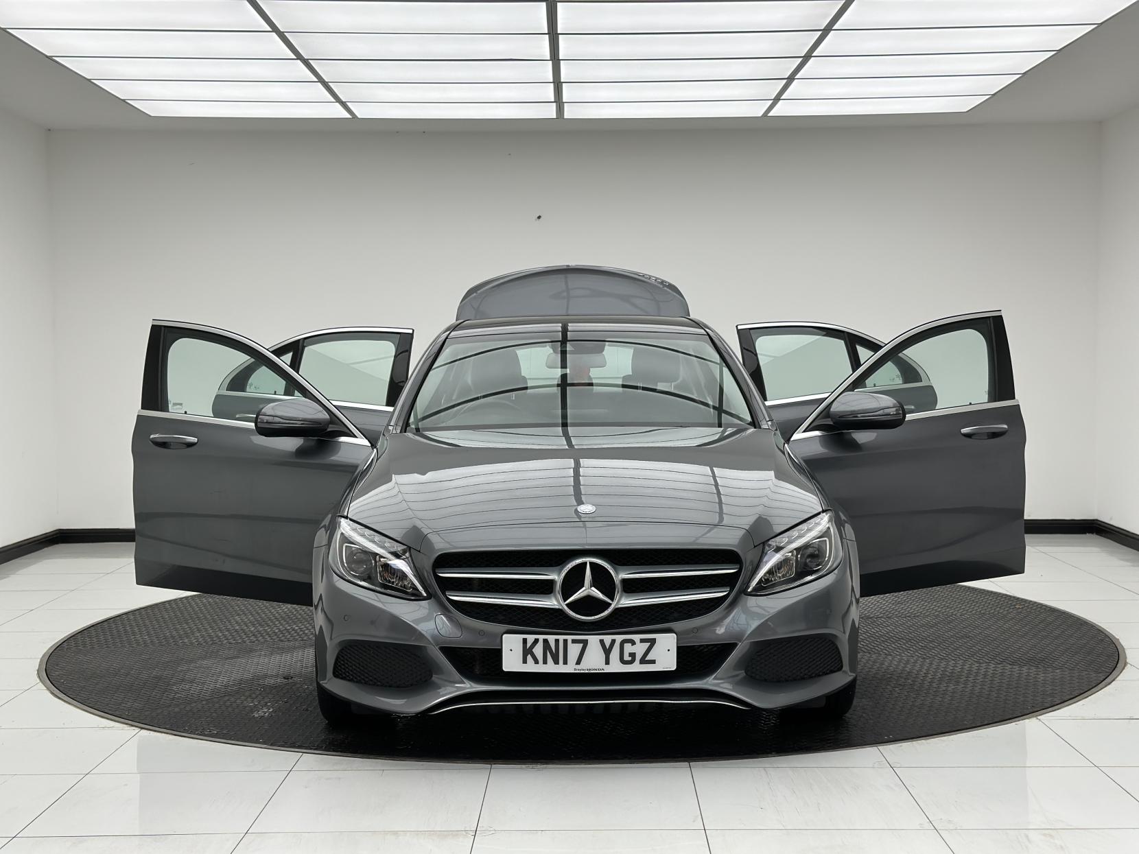 Mercedes-Benz C Class 2.1 C220d Sport (Premium Plus) Saloon 4dr Diesel G-Tronic+ Euro 6 (s/s) (170 ps)