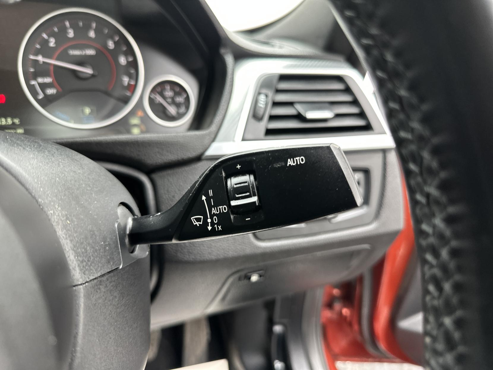 BMW 3 Series 2.0 330e 7.6kWh M Sport Saloon 4dr Petrol Plug-in Hybrid Auto Euro 6 (s/s) (252 ps)