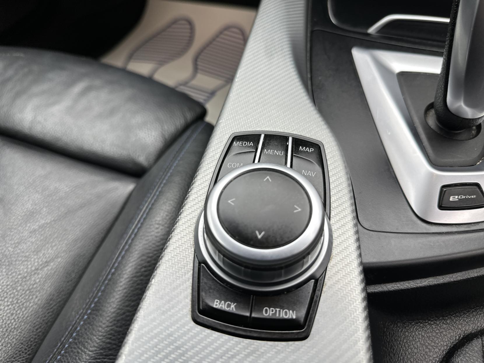 BMW 3 Series 2.0 330e 7.6kWh M Sport Saloon 4dr Petrol Plug-in Hybrid Auto Euro 6 (s/s) (252 ps)