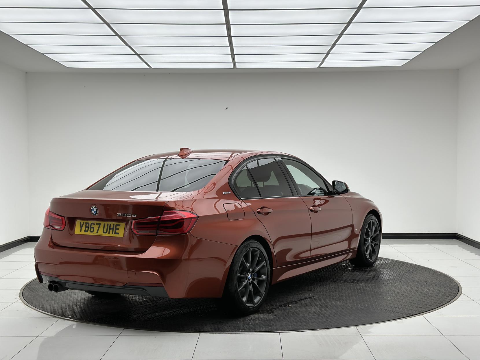 BMW 3 Series 2.0 330e 7.6kWh M Sport Saloon 4dr Petrol Plug-in Hybrid Auto Euro 6 (s/s) (252 ps)