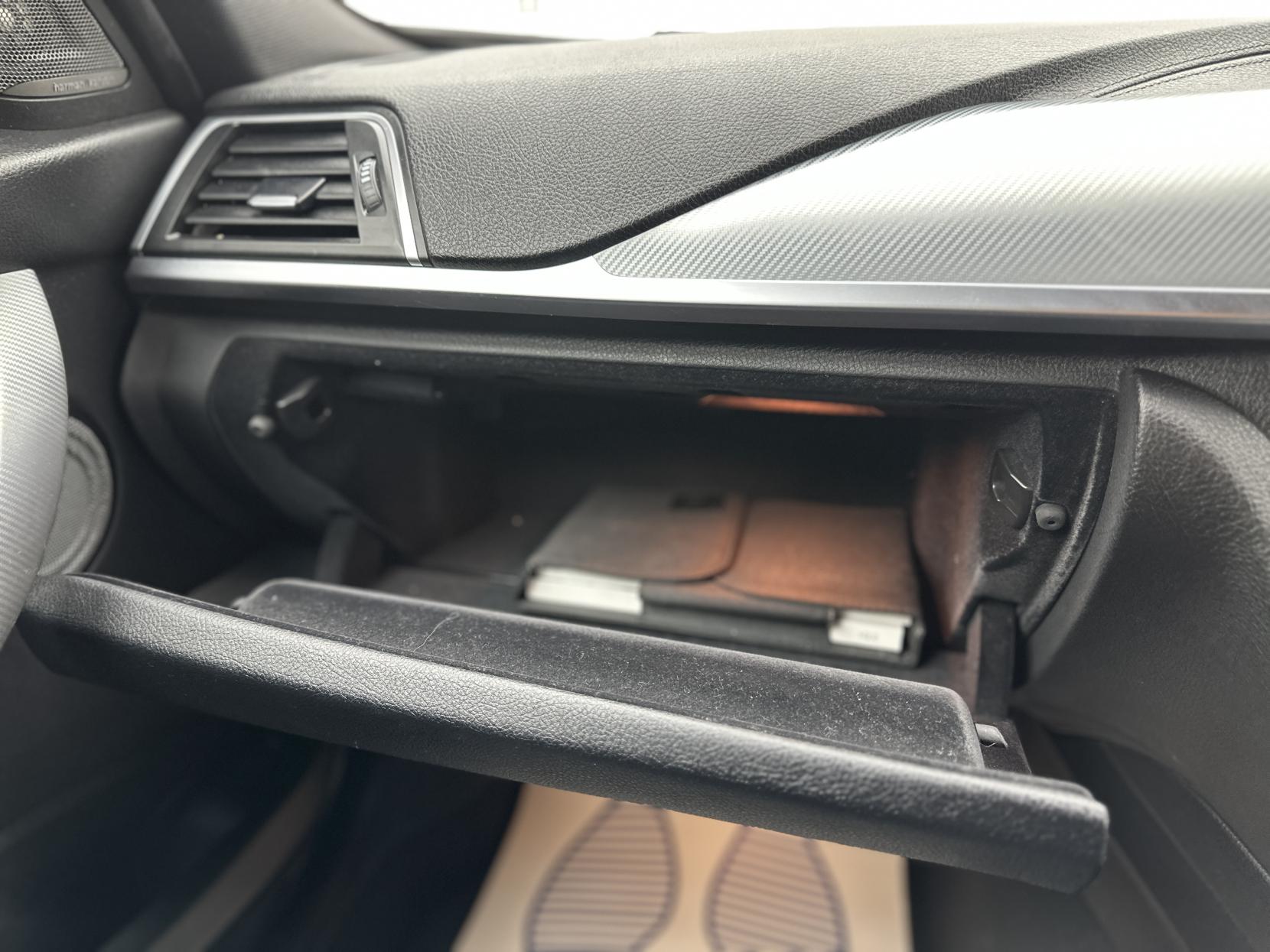 BMW 3 Series 2.0 330e 7.6kWh M Sport Saloon 4dr Petrol Plug-in Hybrid Auto Euro 6 (s/s) (252 ps)