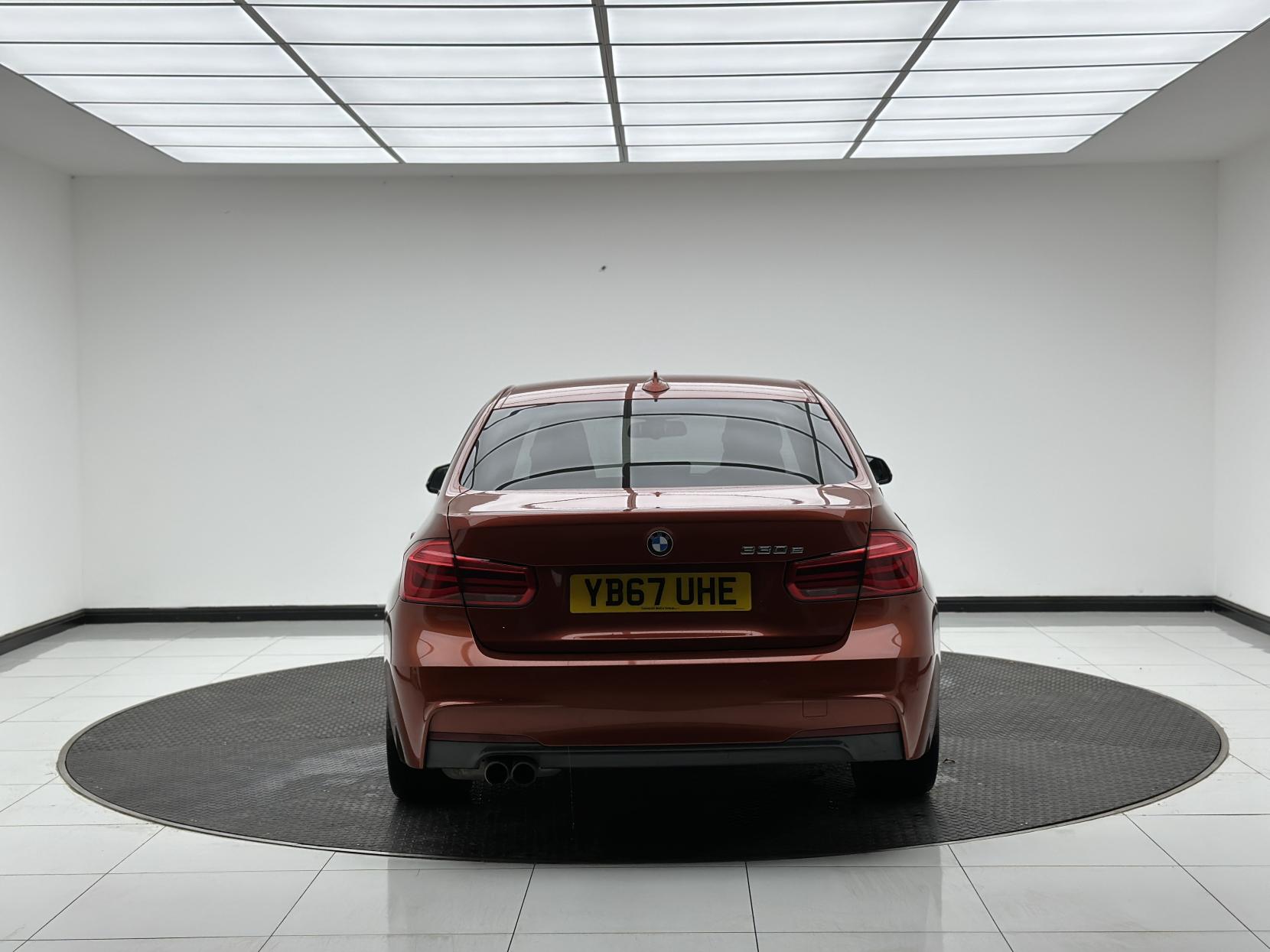 BMW 3 Series 2.0 330e 7.6kWh M Sport Saloon 4dr Petrol Plug-in Hybrid Auto Euro 6 (s/s) (252 ps)