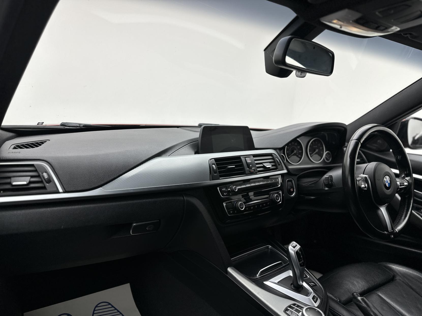 BMW 3 Series 2.0 330e 7.6kWh M Sport Saloon 4dr Petrol Plug-in Hybrid Auto Euro 6 (s/s) (252 ps)