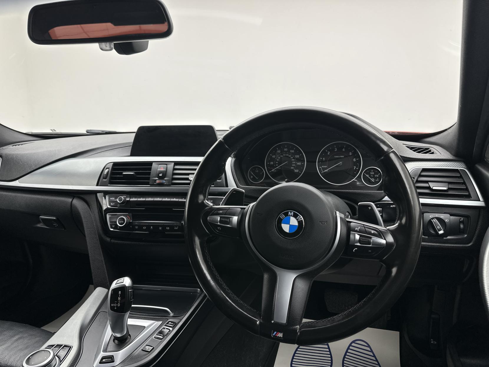 BMW 3 Series 2.0 330e 7.6kWh M Sport Saloon 4dr Petrol Plug-in Hybrid Auto Euro 6 (s/s) (252 ps)