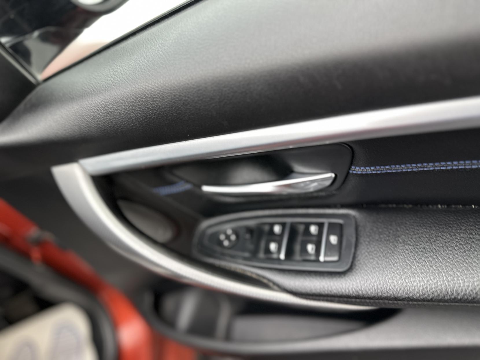 BMW 3 Series 2.0 330e 7.6kWh M Sport Saloon 4dr Petrol Plug-in Hybrid Auto Euro 6 (s/s) (252 ps)