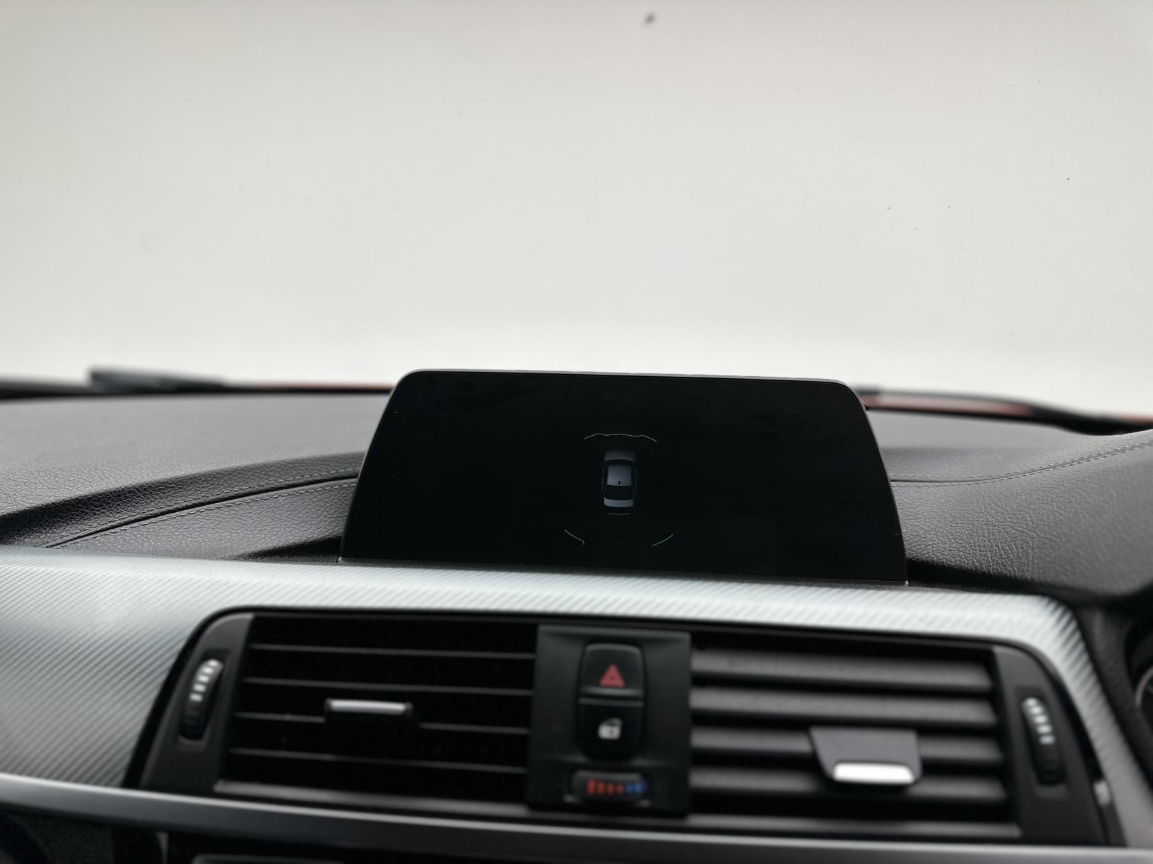 BMW 3 Series 2.0 330e 7.6kWh M Sport Saloon 4dr Petrol Plug-in Hybrid Auto Euro 6 (s/s) (252 ps)