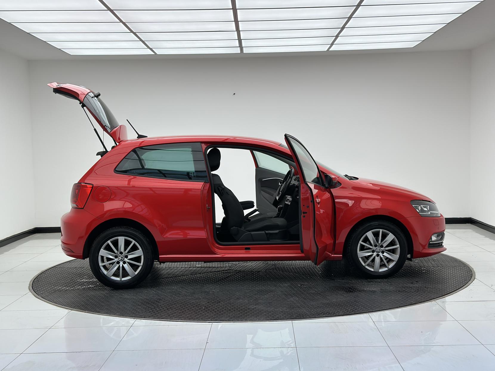 Volkswagen Polo 1.2 TSI BlueMotion Tech SE Hatchback 3dr Petrol DSG Euro 6 (s/s) (90 ps)