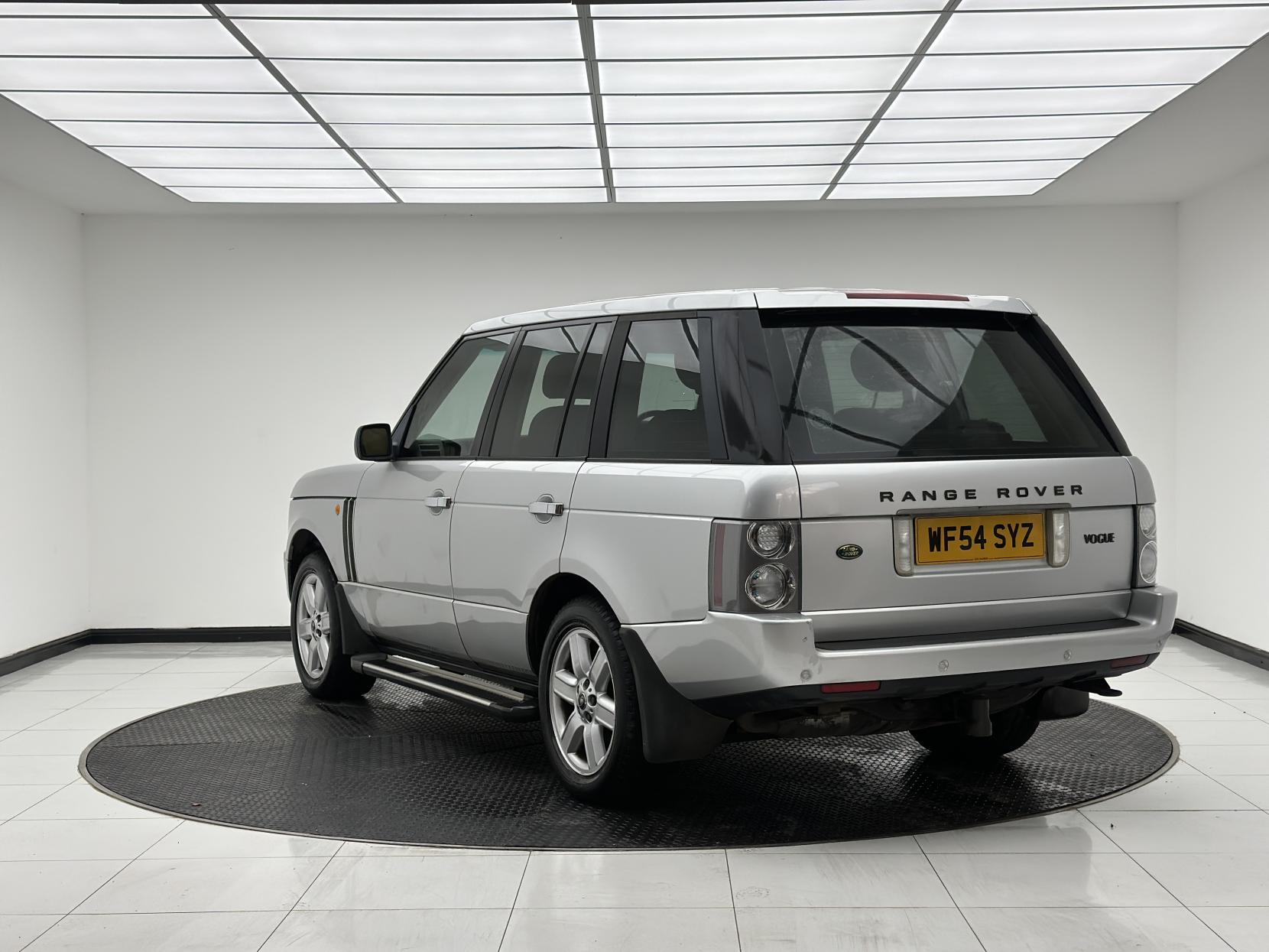 Land Rover Range Rover 4.4 V8 Vogue Station Wagon 5dr Petrol Automatic (389 g/km, 282 bhp)