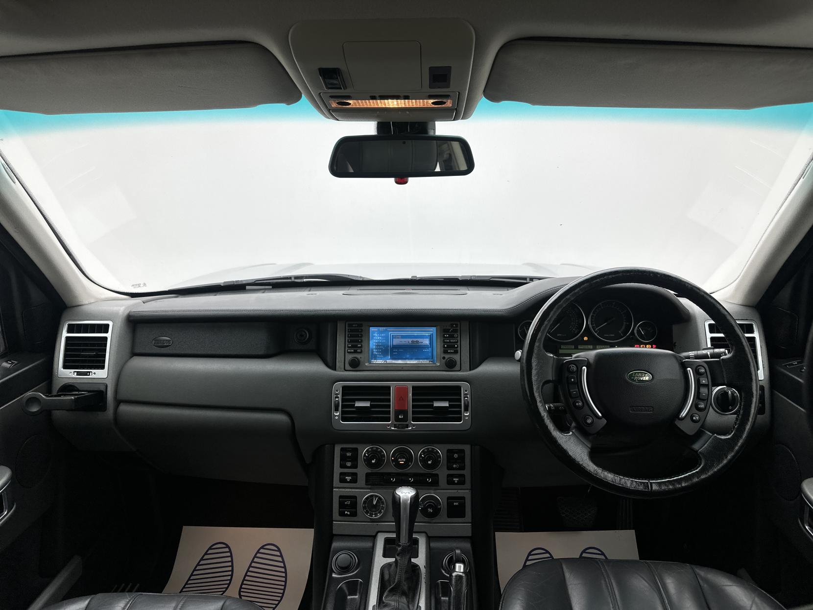 Land Rover Range Rover 4.4 V8 Vogue Station Wagon 5dr Petrol Automatic (389 g/km, 282 bhp)