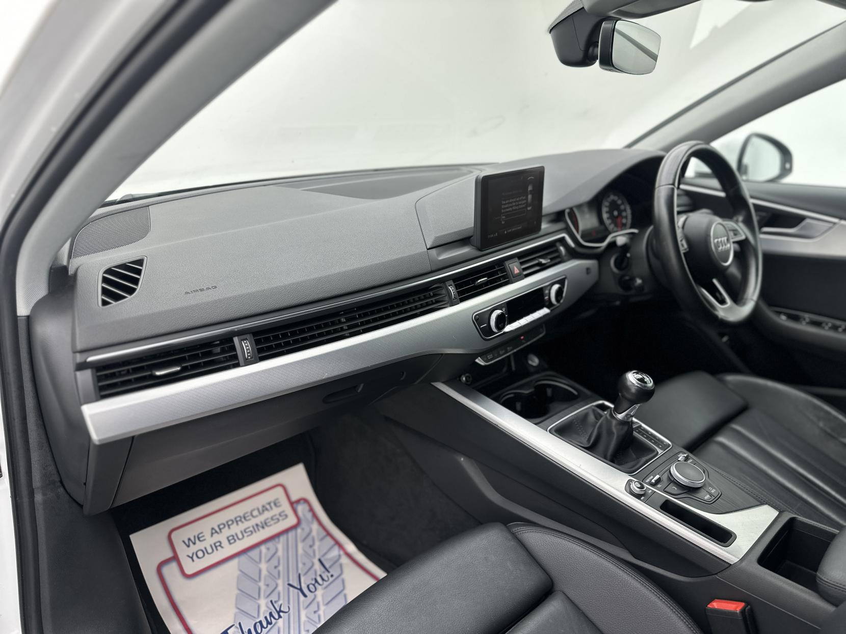 Audi A4 1.4 TFSI Sport Saloon 4dr Petrol Manual Euro 6 (s/s) (150 ps)