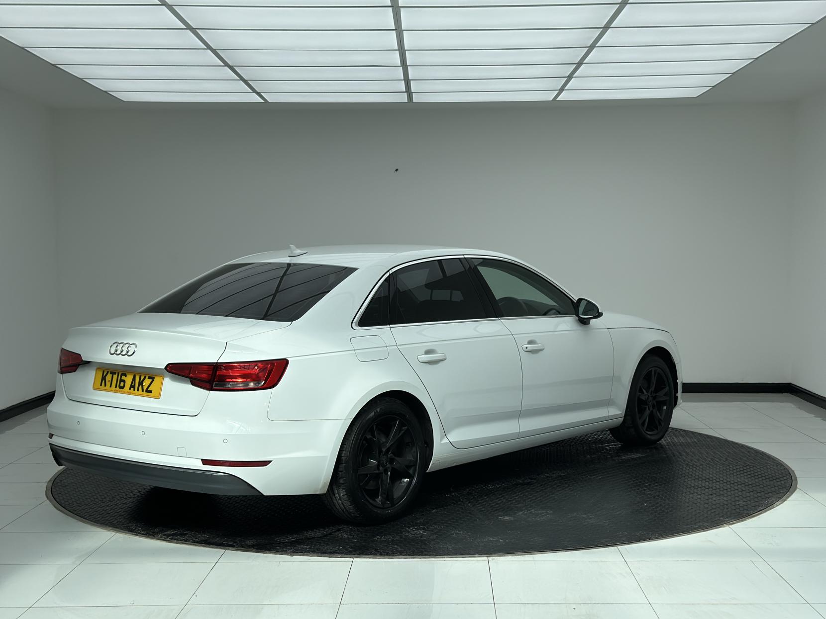 Audi A4 1.4 TFSI Sport Saloon 4dr Petrol Manual Euro 6 (s/s) (150 ps)