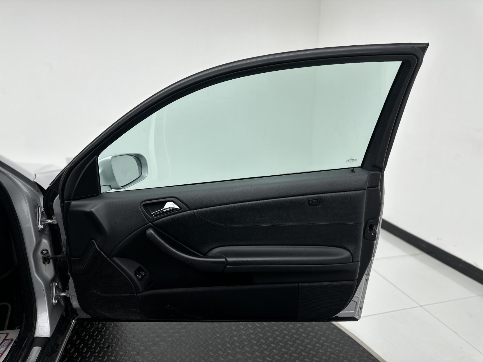 Mercedes-Benz CLC Class 1.8 CLC180K SE Coupe 3dr Petrol Auto Euro 4 (143 ps)