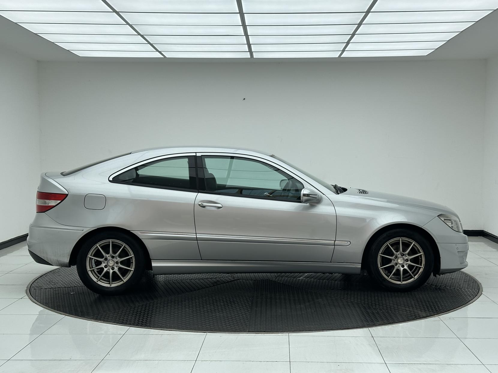 Mercedes-Benz CLC Class 1.8 CLC180K SE Coupe 3dr Petrol Auto Euro 4 (143 ps)
