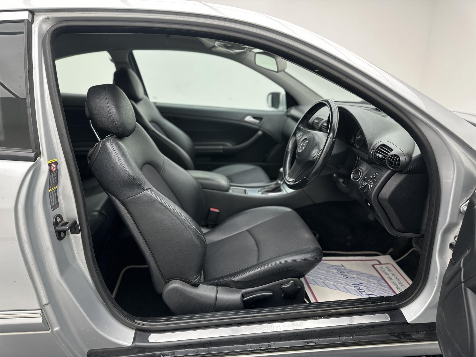 Mercedes-Benz CLC Class 1.8 CLC180K SE Coupe 3dr Petrol Auto Euro 4 (143 ps)