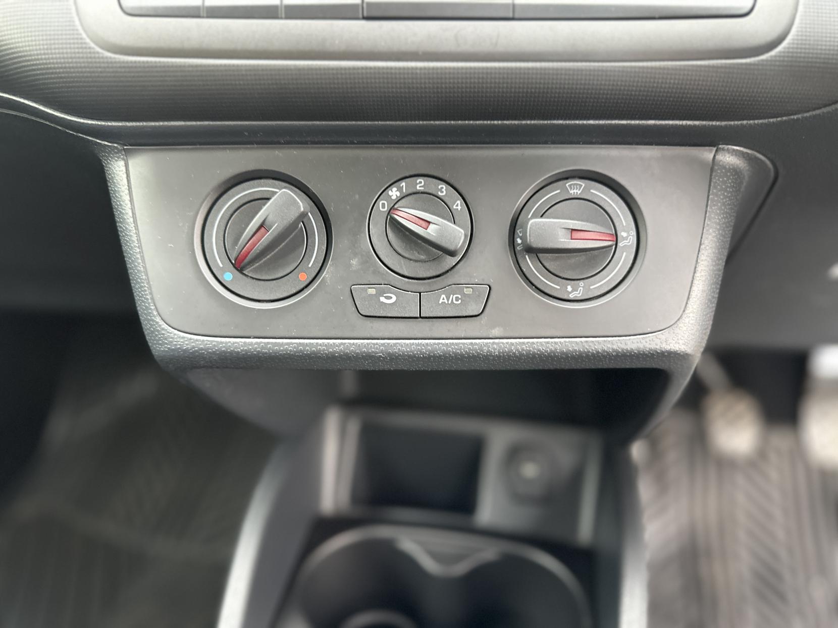 SEAT Ibiza 1.2 TSI I TECH Hatchback 5dr Petrol Manual Euro 5 (105 ps)