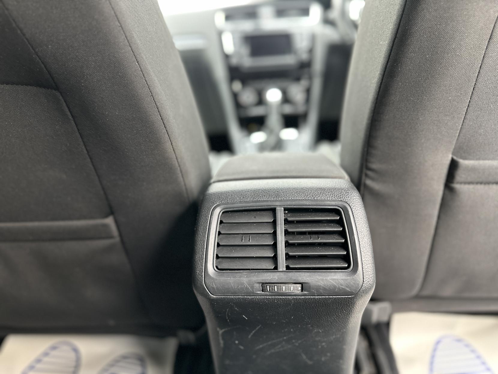 Volkswagen Golf 1.4 TSI BlueMotion Tech ACT R-Line Hatchback 5dr Petrol DSG Euro 6 (s/s) (150 ps)