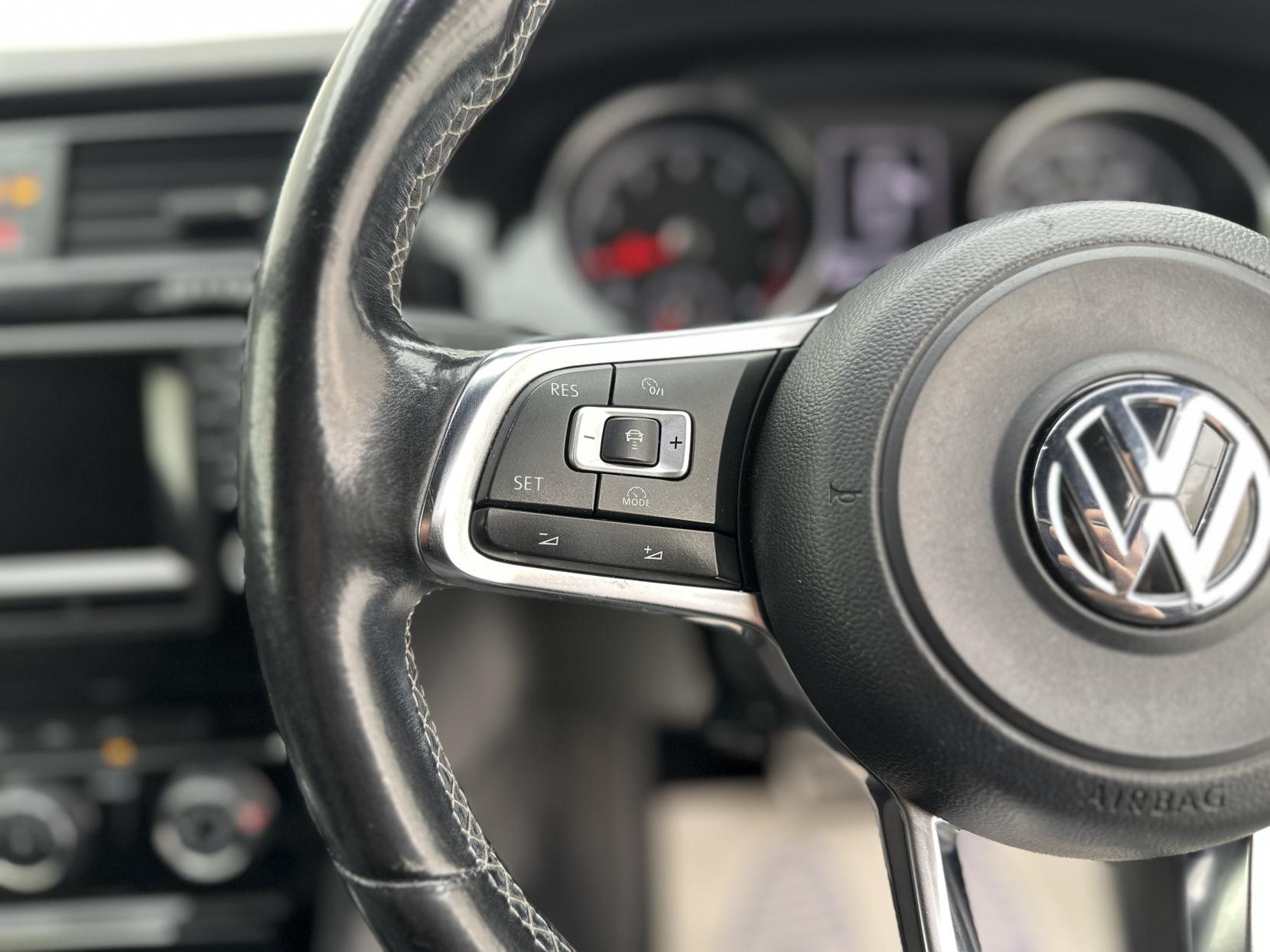 Volkswagen Golf 1.4 TSI BlueMotion Tech ACT R-Line Hatchback 5dr Petrol DSG Euro 6 (s/s) (150 ps)