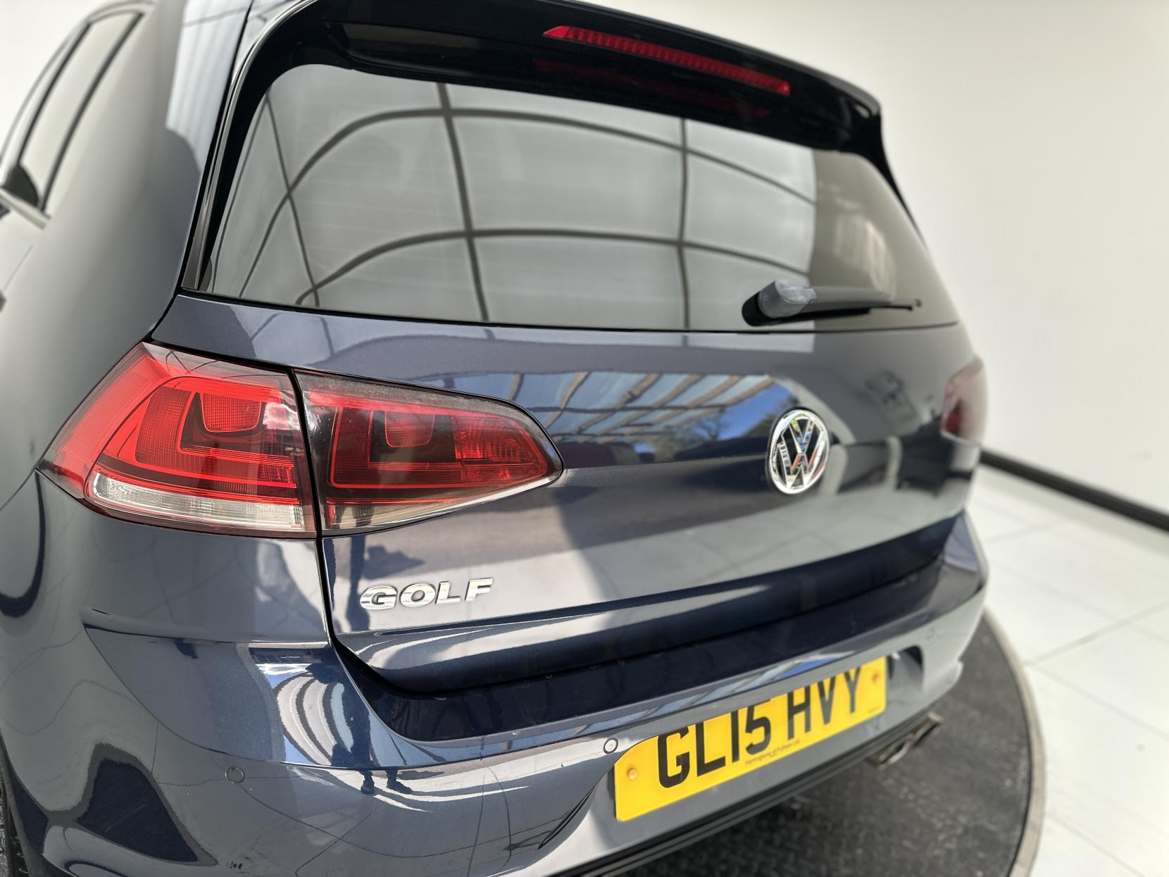 Volkswagen Golf 1.4 TSI BlueMotion Tech ACT R-Line Hatchback 5dr Petrol DSG Euro 6 (s/s) (150 ps)