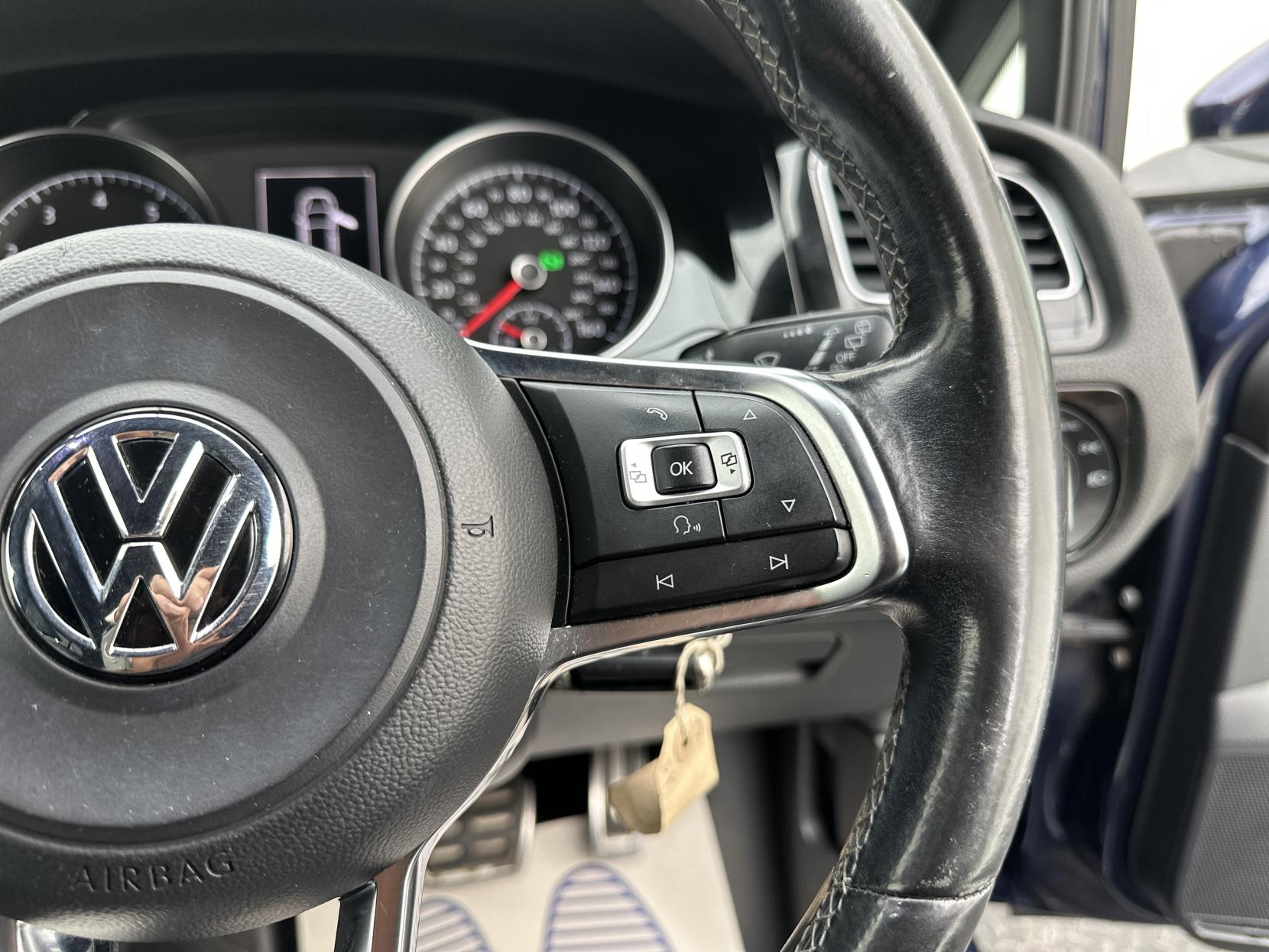 Volkswagen Golf 1.4 TSI BlueMotion Tech ACT R-Line Hatchback 5dr Petrol DSG Euro 6 (s/s) (150 ps)