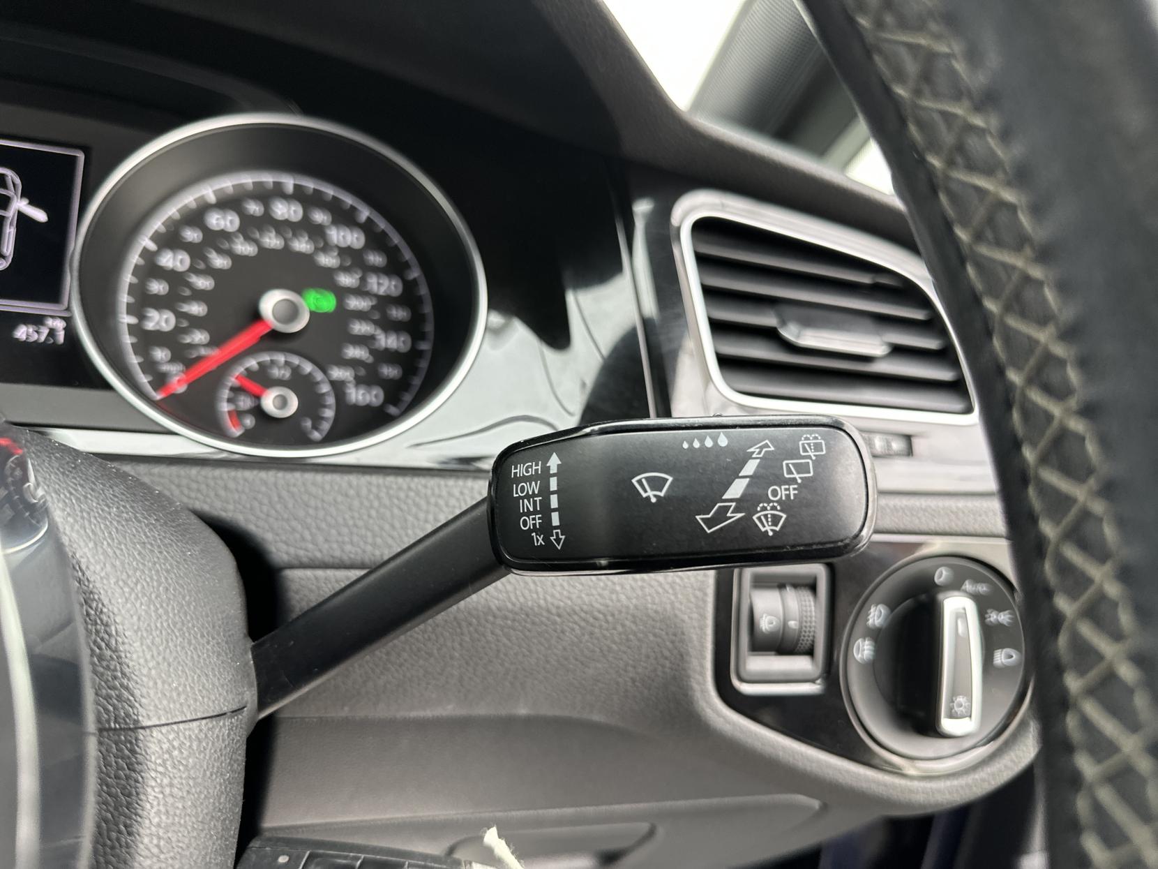 Volkswagen Golf 1.4 TSI BlueMotion Tech ACT R-Line Hatchback 5dr Petrol DSG Euro 6 (s/s) (150 ps)