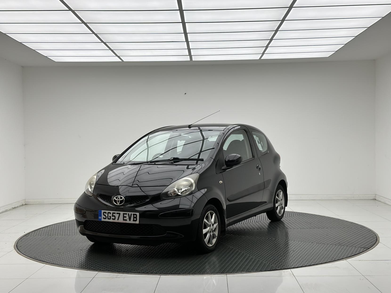 Toyota AYGO 1.0 VVT-i Black Hatchback 3dr Petrol Manual Euro 4 (67 bhp)