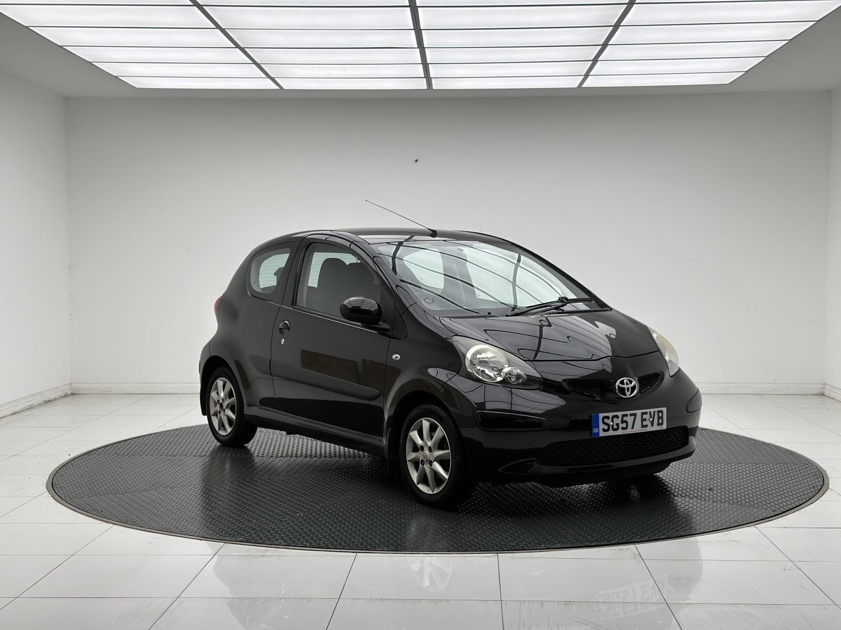 Toyota AYGO 1.0 VVT-i Black Hatchback 3dr Petrol Manual Euro 4 (67 bhp)