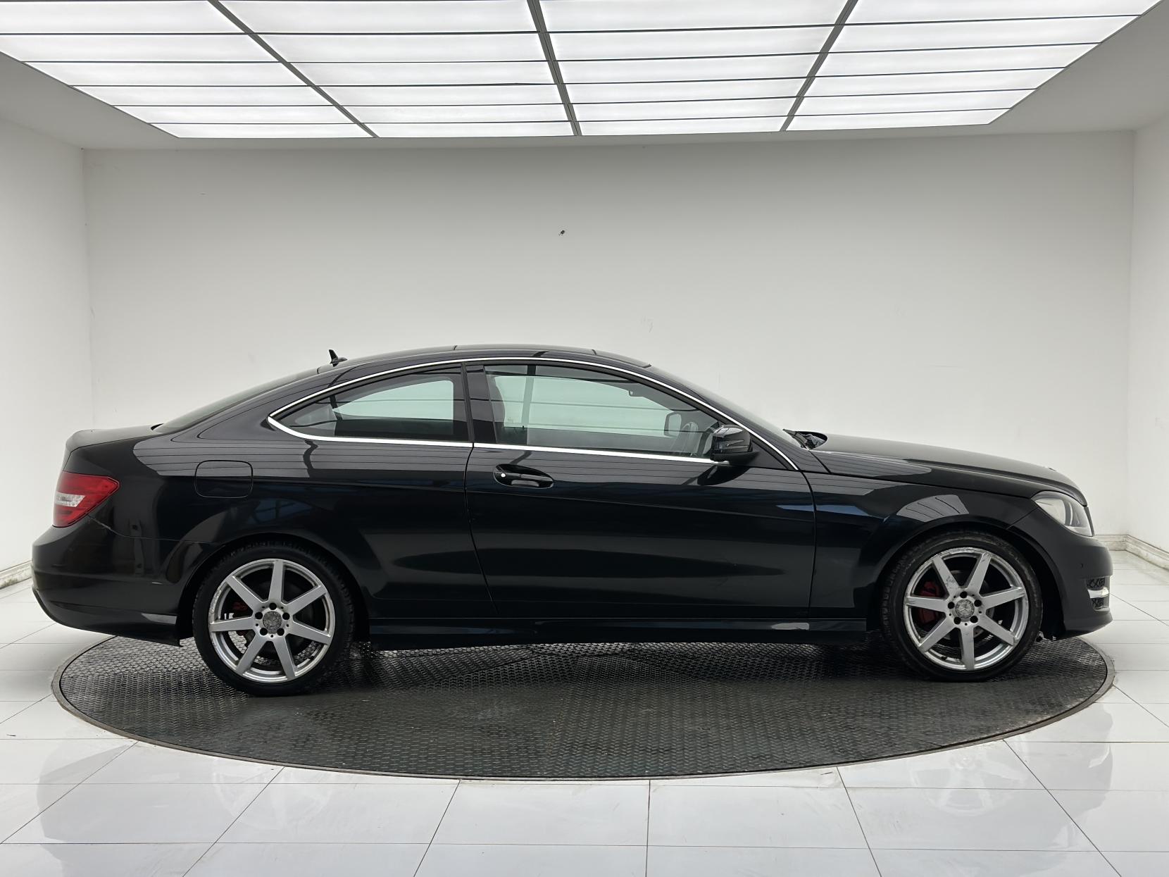 Mercedes-Benz C Class 1.8 C250 BlueEfficiency AMG Sport Coupe 2dr Petrol G-Tronic+ Euro 5 (s/s) (204 ps)