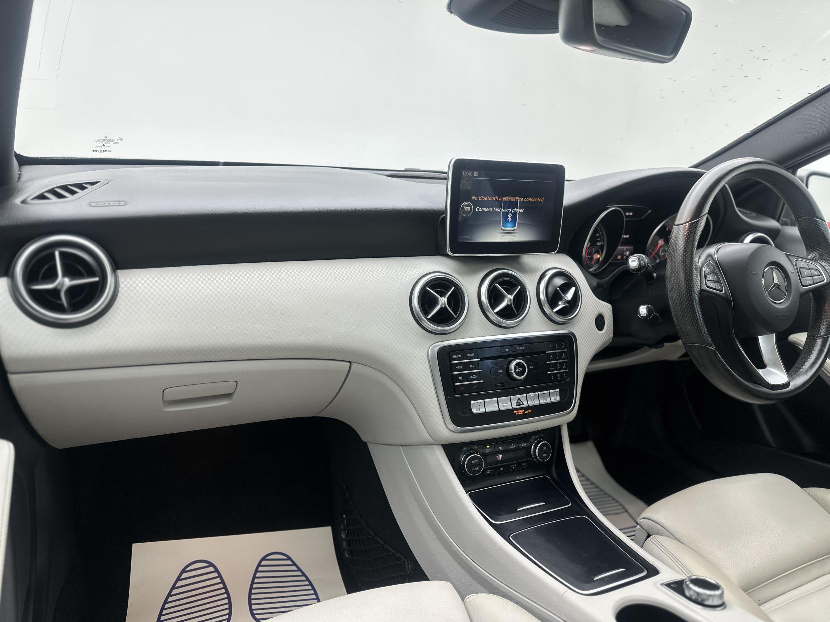 Mercedes-Benz A Class 1.5 A180d Sport (Premium Plus) Hatchback 5dr Diesel 7G-DCT Euro 6 (s/s) (109 ps)