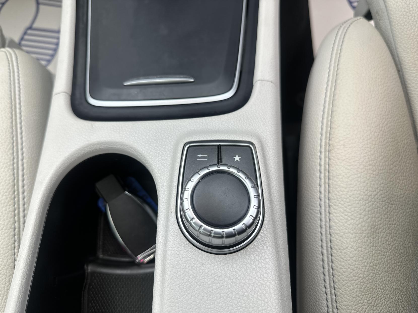 Mercedes-Benz A Class 1.5 A180d Sport (Premium Plus) Hatchback 5dr Diesel 7G-DCT Euro 6 (s/s) (109 ps)