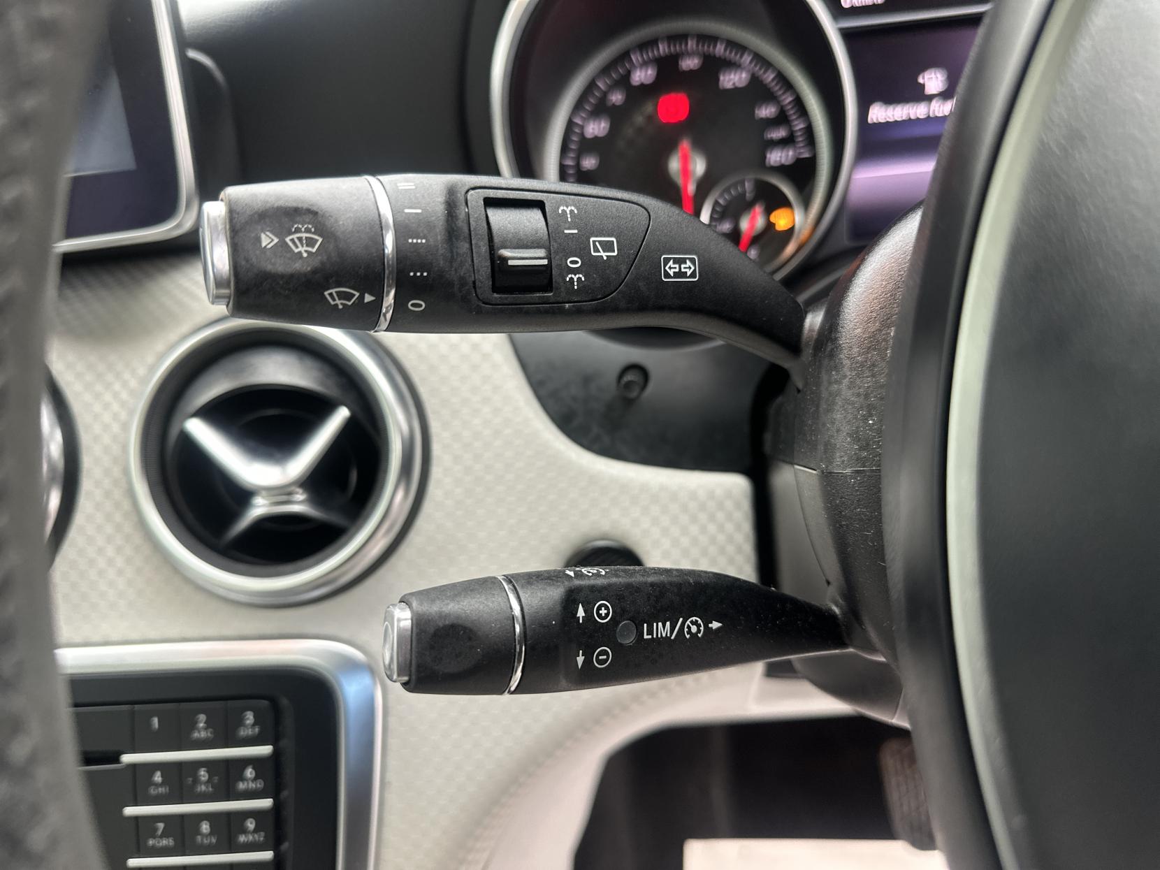 Mercedes-Benz A Class 1.5 A180d Sport (Premium Plus) Hatchback 5dr Diesel 7G-DCT Euro 6 (s/s) (109 ps)