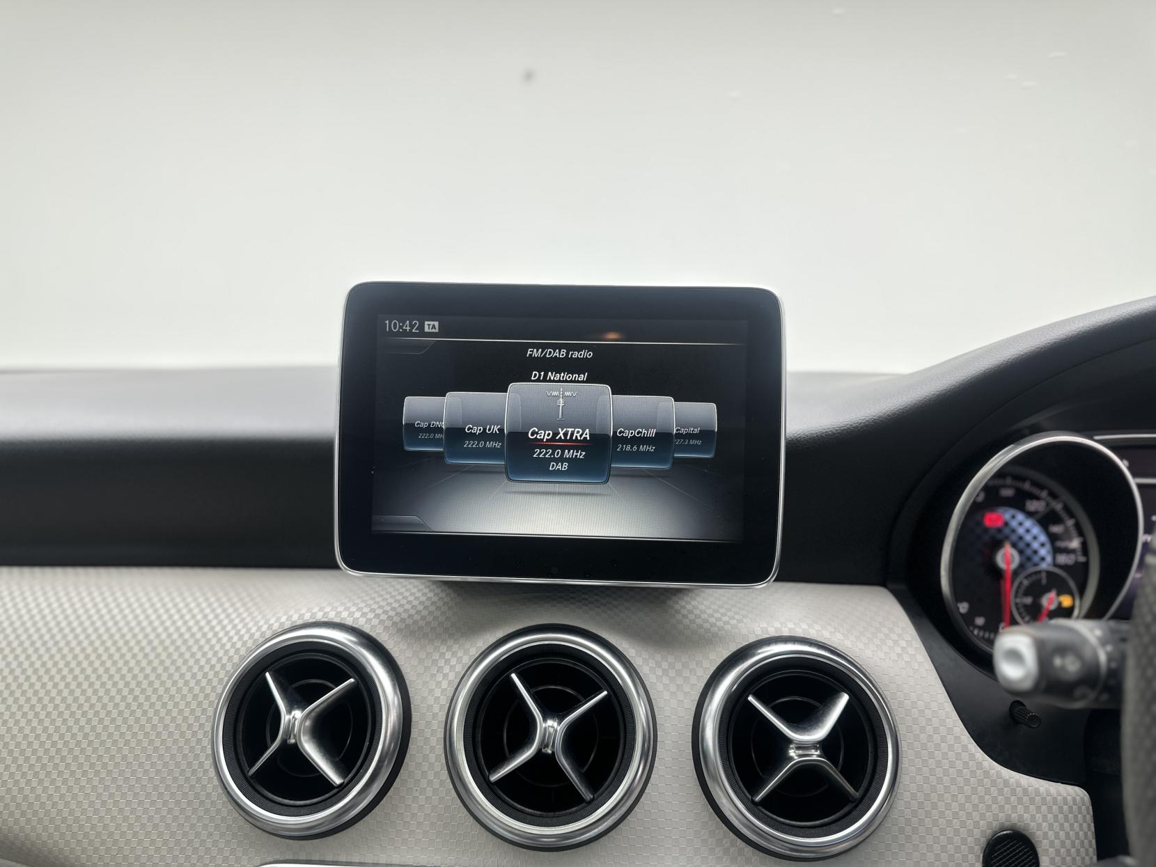 Mercedes-Benz A Class 1.5 A180d Sport (Premium Plus) Hatchback 5dr Diesel 7G-DCT Euro 6 (s/s) (109 ps)