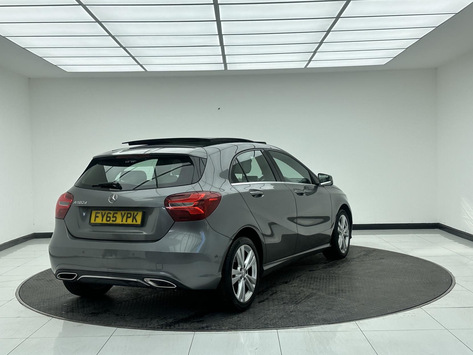 Mercedes-Benz A Class 1.5 A180d Sport (Premium Plus) Hatchback 5dr Diesel 7G-DCT Euro 6 (s/s) (109 ps)