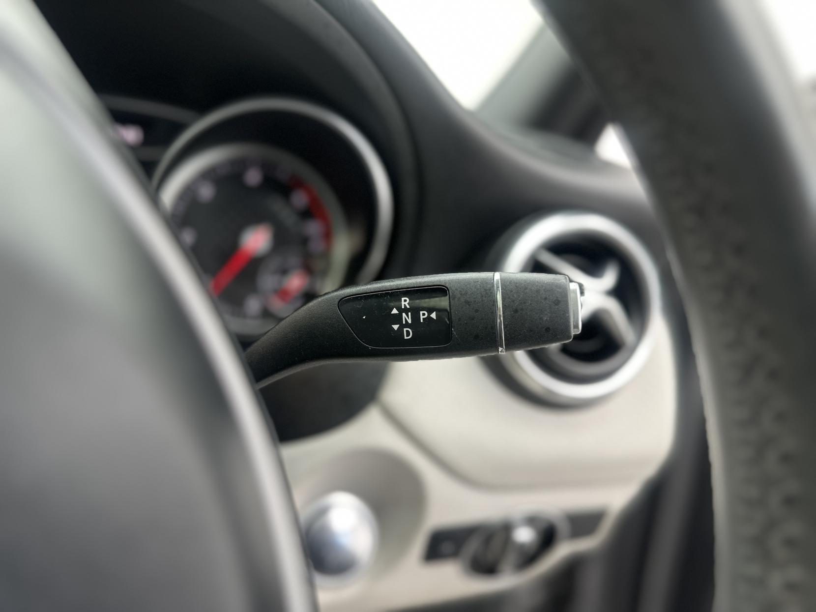 Mercedes-Benz A Class 1.5 A180d Sport (Premium Plus) Hatchback 5dr Diesel 7G-DCT Euro 6 (s/s) (109 ps)