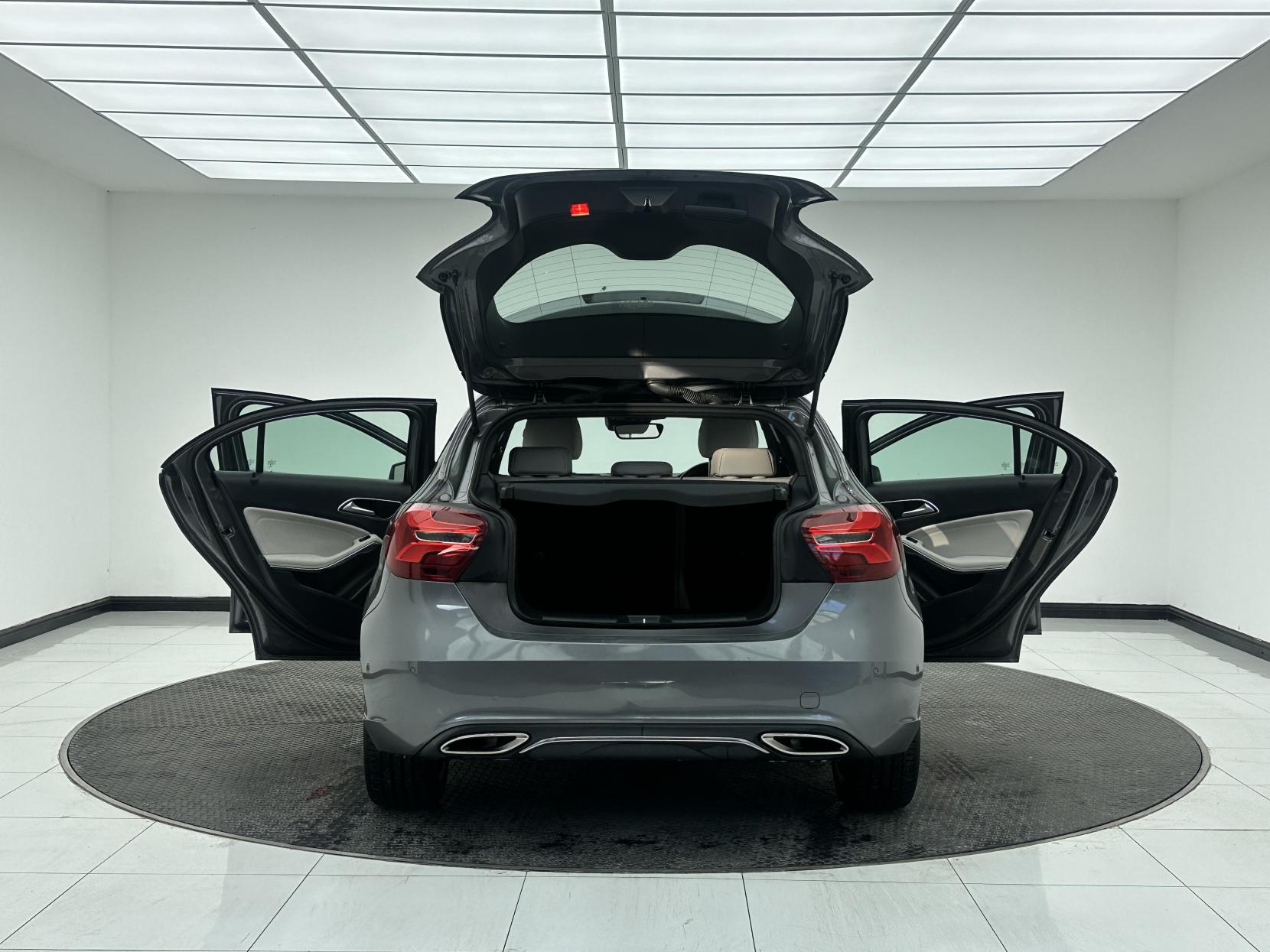 Mercedes-Benz A Class 1.5 A180d Sport (Premium Plus) Hatchback 5dr Diesel 7G-DCT Euro 6 (s/s) (109 ps)