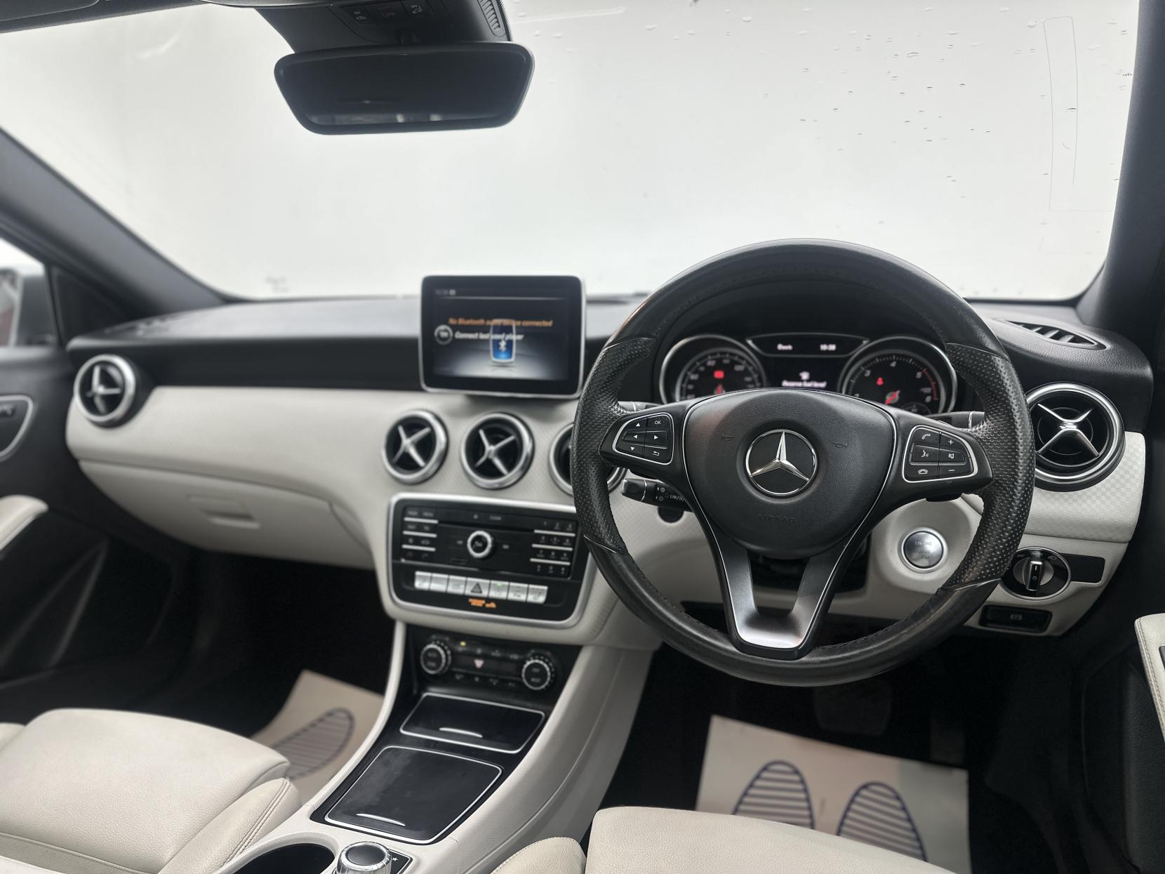 Mercedes-Benz A Class 1.5 A180d Sport (Premium Plus) Hatchback 5dr Diesel 7G-DCT Euro 6 (s/s) (109 ps)
