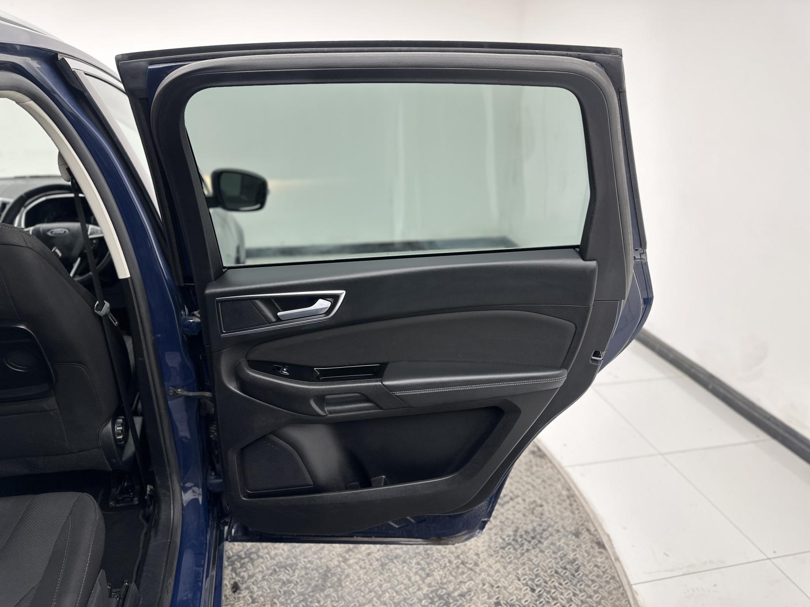 Ford S-Max 2.0 EcoBlue Titanium MPV 5dr Diesel Auto Euro 6 (s/s) (150 ps)