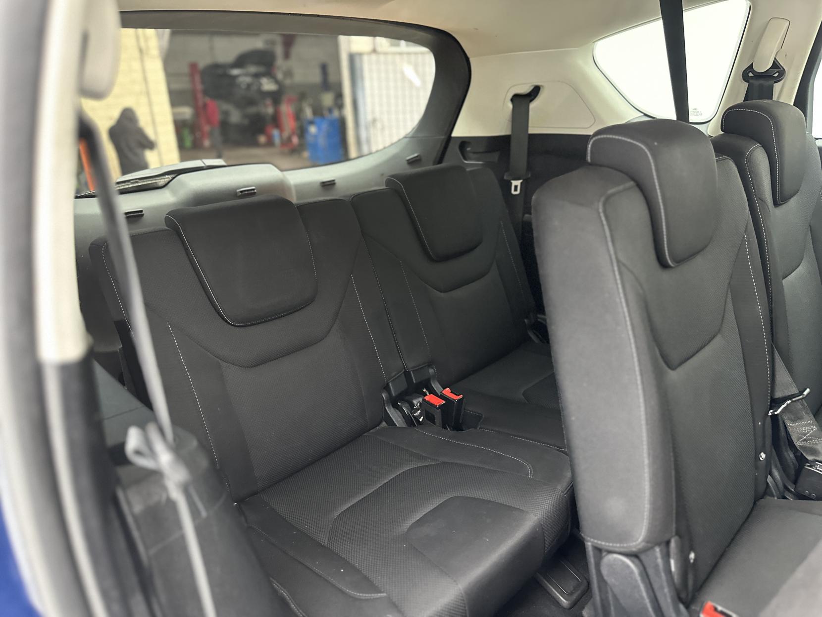 Ford S-Max 2.0 EcoBlue Titanium MPV 5dr Diesel Auto Euro 6 (s/s) (150 ps)