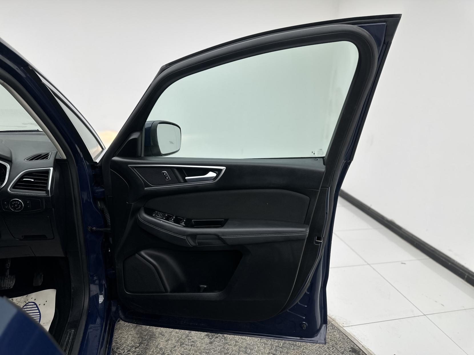 Ford S-Max 2.0 EcoBlue Titanium MPV 5dr Diesel Auto Euro 6 (s/s) (150 ps)