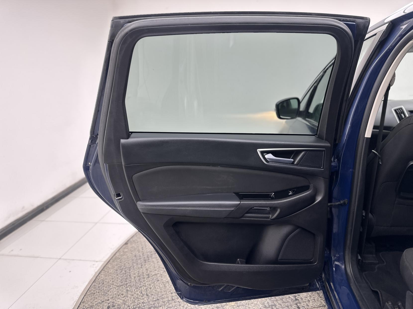 Ford S-Max 2.0 EcoBlue Titanium MPV 5dr Diesel Auto Euro 6 (s/s) (150 ps)