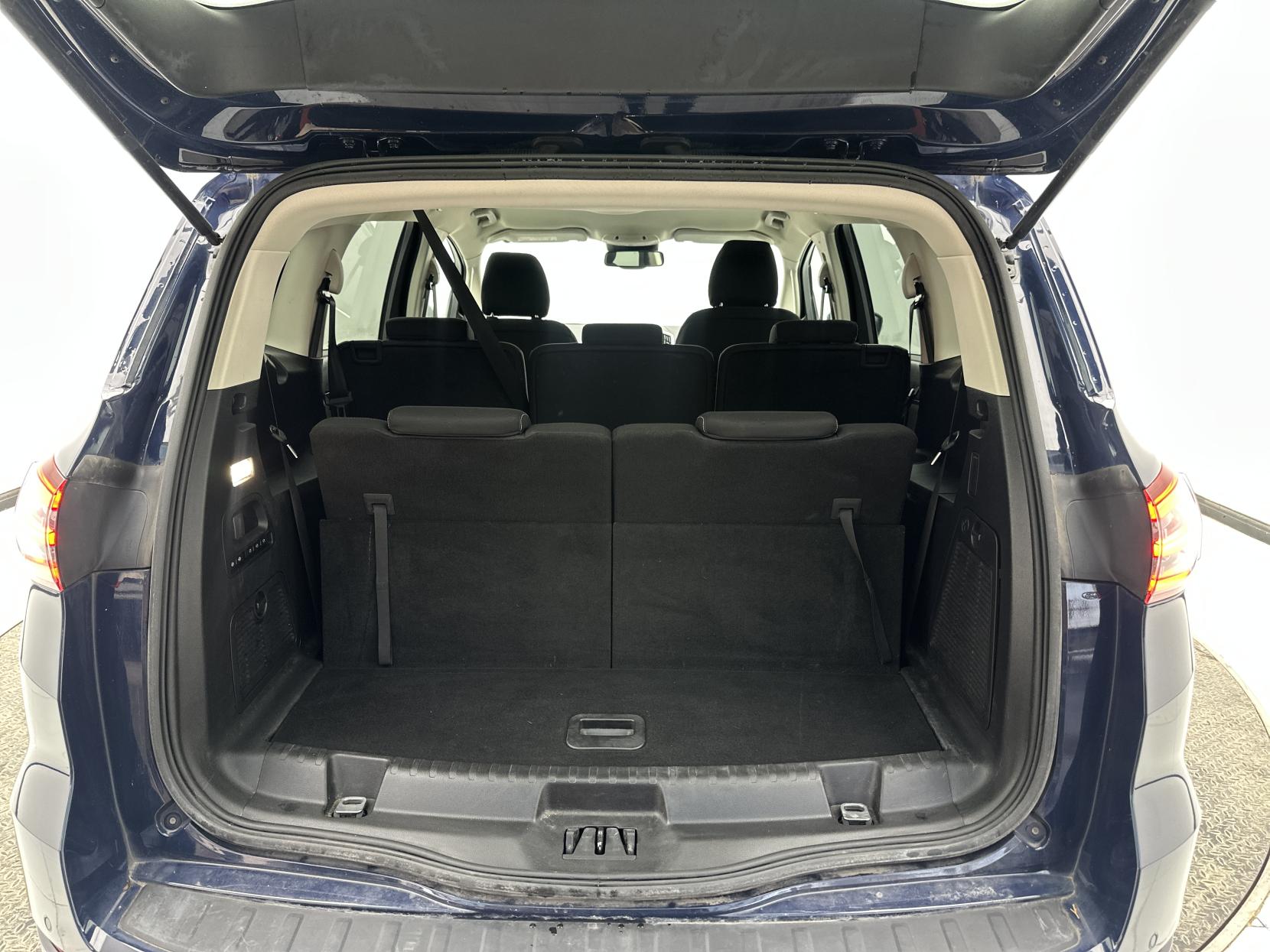 Ford S-Max 2.0 EcoBlue Titanium MPV 5dr Diesel Auto Euro 6 (s/s) (150 ps)