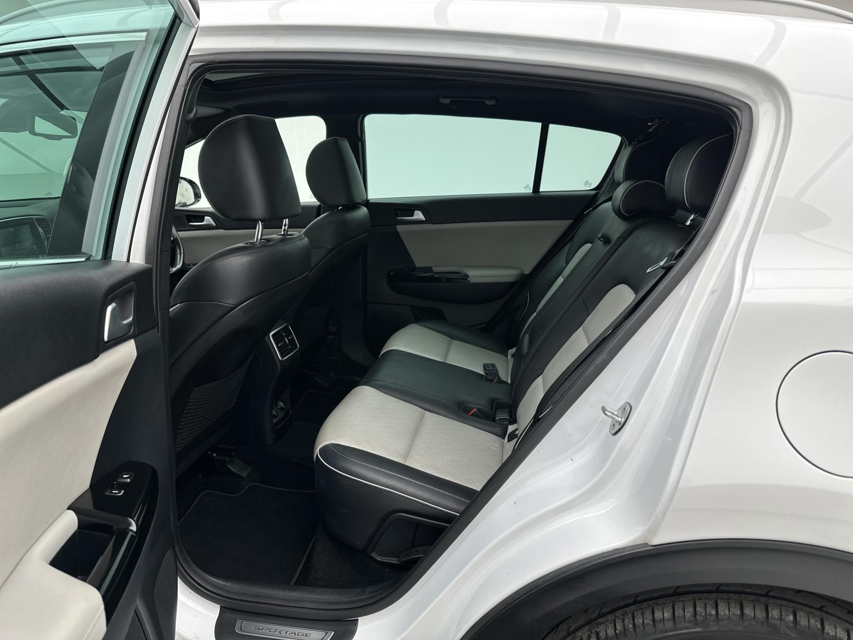 Kia Sportage 1.6 T-GDi GT-Line S SUV 5dr Petrol DCT AWD Euro 6 (174 bhp)