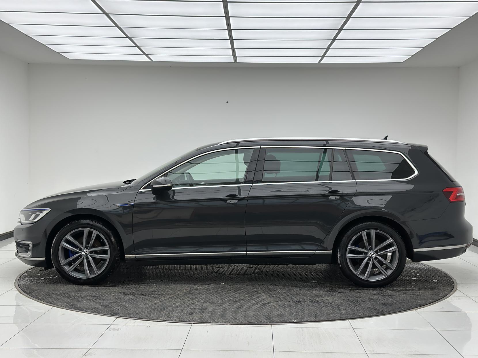 Volkswagen Passat 1.4 TSI GTE Estate 5dr Petrol Plug-in Hybrid DSG Euro 6 (s/s) (218 ps)